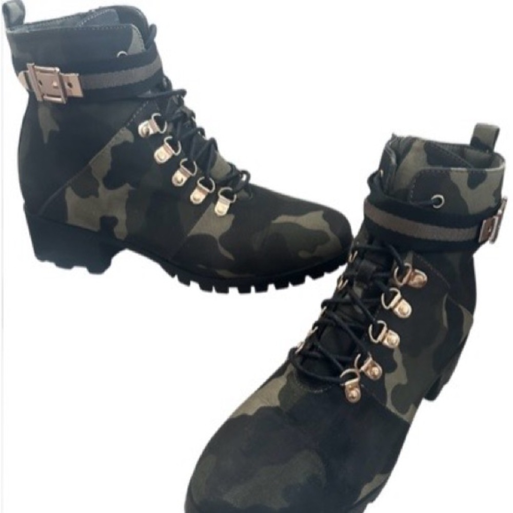 JustFab Camouflage Combat Boots size 8  Military Grunge Punk Streetwear